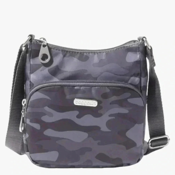 Baggallini Handbags - NWOT Baggallini Joey Bag Small Crossbody